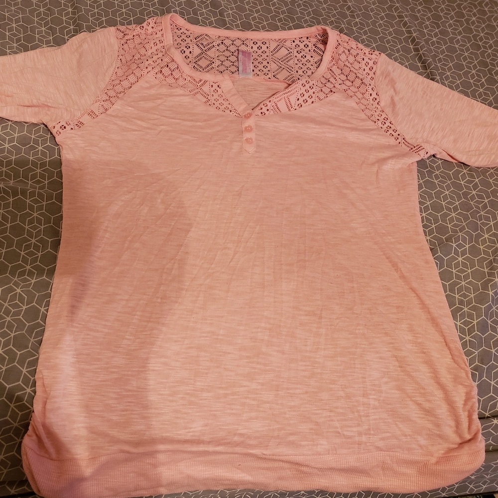No boundaries pink 1/2 length sleeves